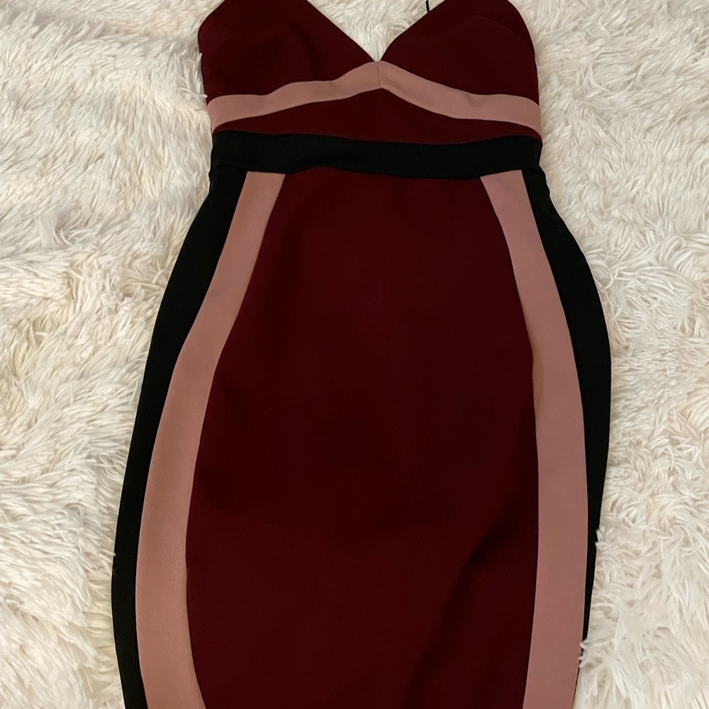 Windsor bodycon maroon dress